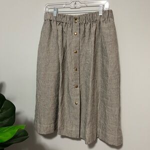 NotPERFECTLINEN Marseille skirt. Sz M/L. Functional brass snaps. Elastic waist.